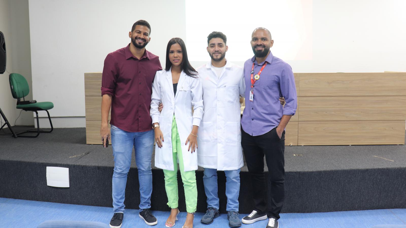 Alunos do  curso de Educação Física Participam da Cerimônia do Jaleco